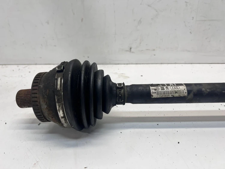 PÓŁOŚ LEWA LEWY PRZÓD AUDI A4 B6 B7 3.0 TDI 8E0407271AT