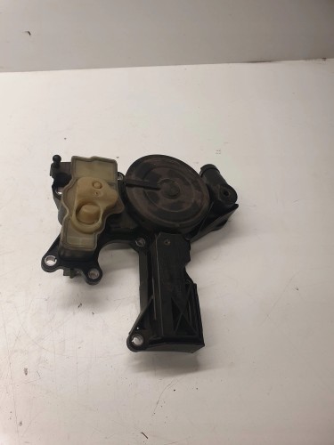 ODDZIELACZ OLEJU AUDI A4 A5 A6 VW 06H103495AK
