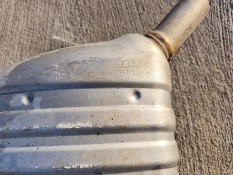 TŁUMIK WYDECH KOŃCOWY PRAWY AUDI A4 B8 A5 8T A6 C7 A7 8K0253611R 8K0120H