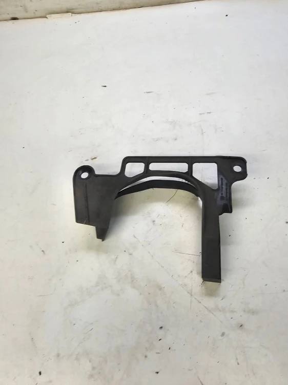 OSŁONA PÓŁOSI PRAWA AUDI A6 C8 4K 4K0863188D