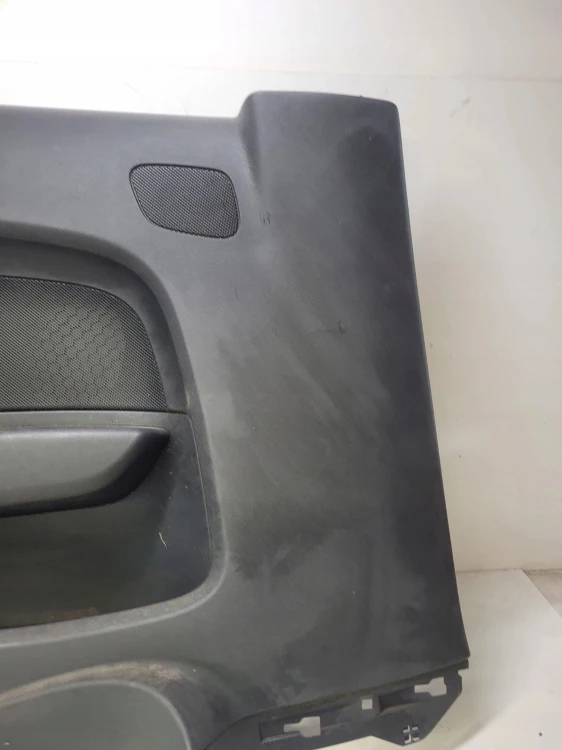 BOCZEK WNĘTRZA LEWY TYŁ AUDI A1 8X3867035