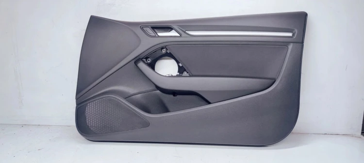 BOCZEK DRZWI P P AUDI A3 8V 8V3867106 MATERIAŁ *56