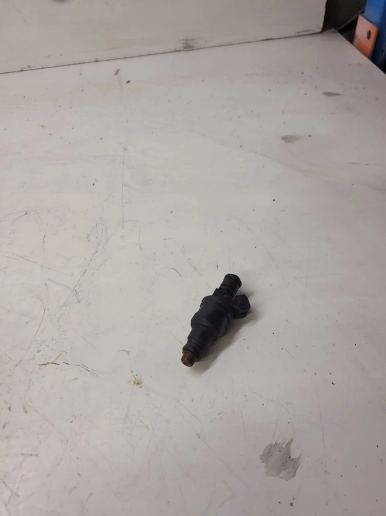WTRYSK WTRYSKIWACZ AUDI VW SEAT 1.8 T 06A906031