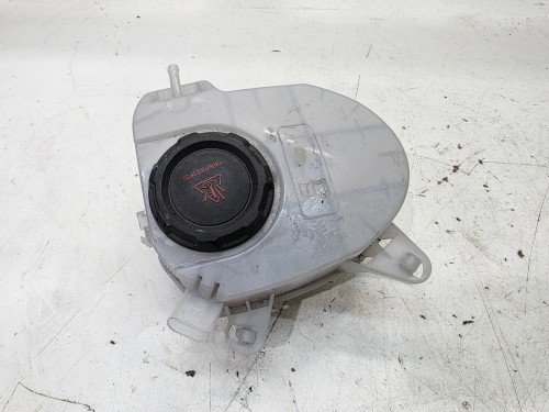 ZBIORNIK WYRÓWNAWCZY PŁYNU AUDI A3 8Y VOLKSWAGEN SEAT SKODA 5WA121407F