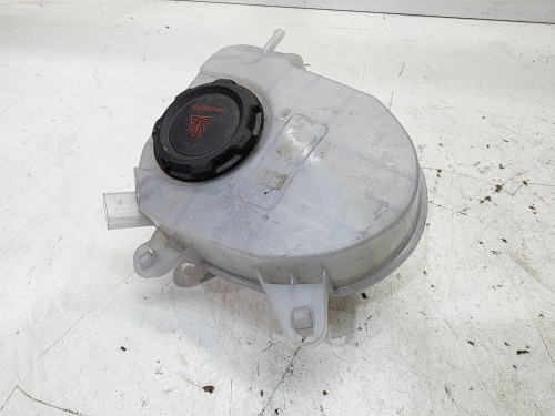 ZBIORNIK WYRÓWNAWCZY PŁYNU AUDI A3 8Y VOLKSWAGEN SEAT SKODA 5WA121407F