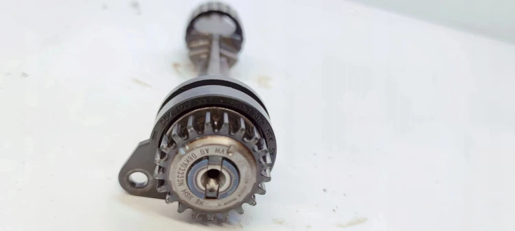 WAŁEK BALANSUJĄCY AUDI VOLKSWAGEN SEAT 2.0 TFSI TSI 06K103333N 06K103337A