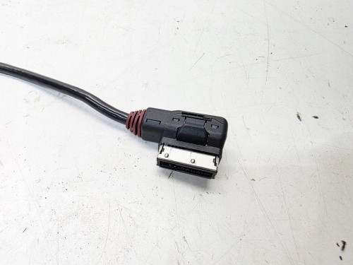 ORYGINALNY KABEL ADAPTER IPHONE MMI AUDI 4F0051510R