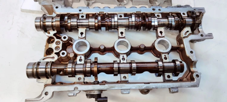 GŁOWICA KOMPLETNA AUDI A5 A5 A6 C7 A7 2.8 3.2 FSI 06E103403A