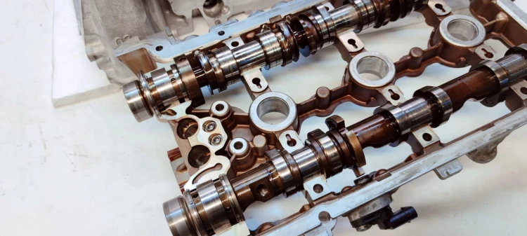 GŁOWICA KOMPLETNA AUDI A5 A5 A6 C7 A7 2.8 3.2 FSI 06E103403A