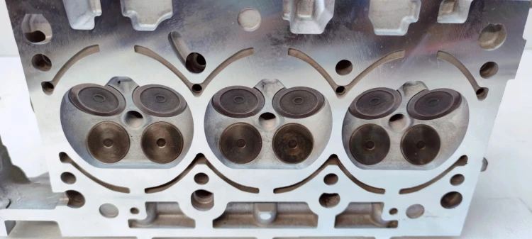 GŁOWICA KOMPLETNA AUDI A5 A5 A6 C7 A7 2.8 3.2 FSI 06E103403A