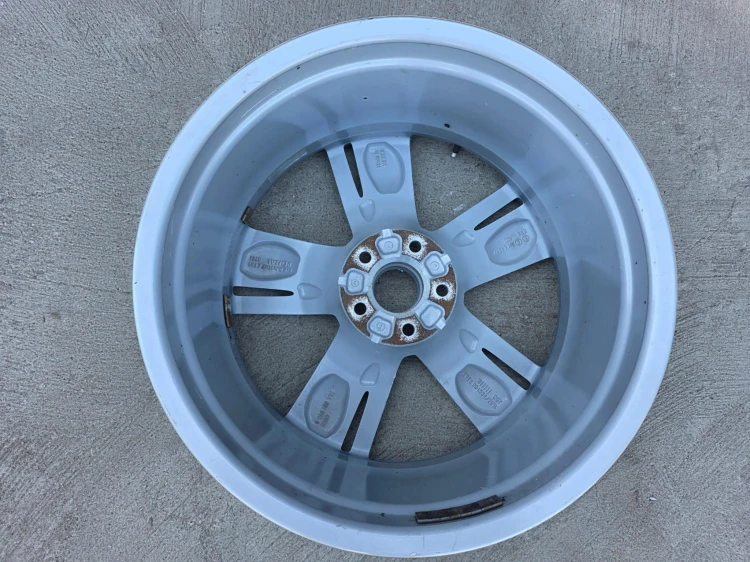 FELGA ALUMINIOWA AUDI Q5 80A FY VW SEAT SKOD 8.0J R19 ET39 80A601025D K*45*