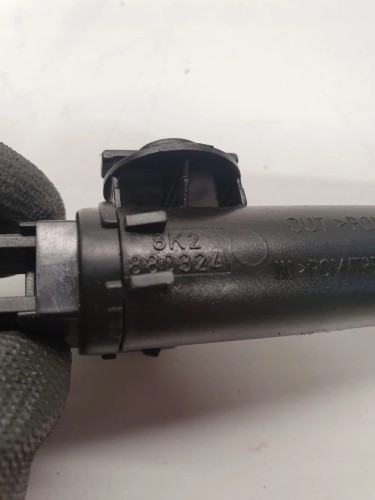 SIŁOWNIK SCHOWKA AUDI A4 B8 A5 Q5 A3 8P 8K2880324