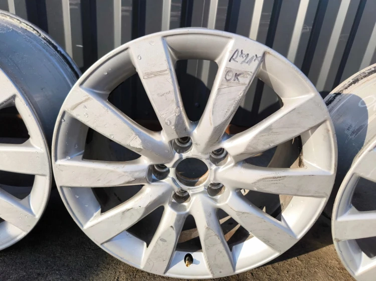 FELGA FELGI VW AUDI A3 A4 A6 ITP 8.0J R17 ET47 8K0601025C R*21* KOMPLET !!!