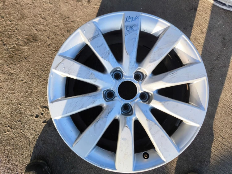FELGA FELGI VW AUDI A3 A4 A6 ITP 8.0J R17 ET47 8K0601025C R*21* KOMPLET !!!
