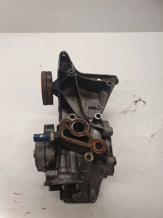 ŁAPA ALTERNATORA AUDI VW 1.8 2.0 TFSI 06H903143E