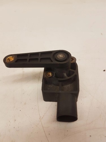 CZUJNIK POZIOMOWANIA ŚWIATEŁ AUDI A4 A5 1T0907503
