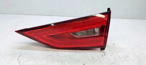 LAMPA PRAWY TYŁ W KLAPĘ AUDI A3 8V SEDAN CABRIO 8V5945094H