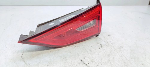 LAMPA PRAWY TYŁ W KLAPĘ AUDI A3 8V SEDAN CABRIO 8V5945094H