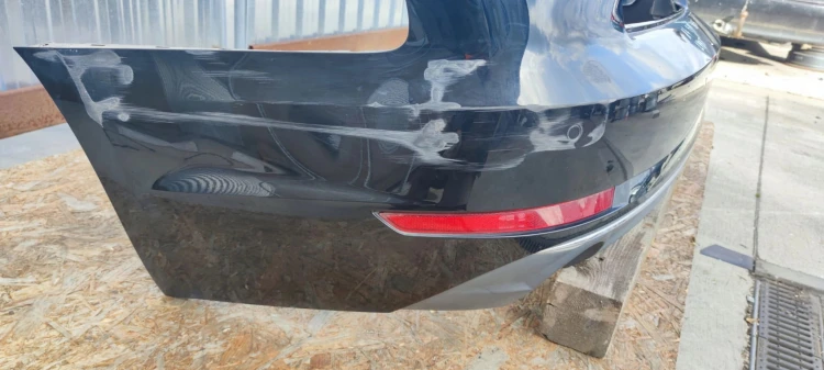 ZDERZAK TYŁ KOMPLETNY AUDI A4 B9 SEDAN LY9T 4X PDC HAK