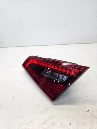 LAMPA PRAWY TYŁ LED W KLAPĘ AUDI A3 8V SPORTBACK 8V4945094A