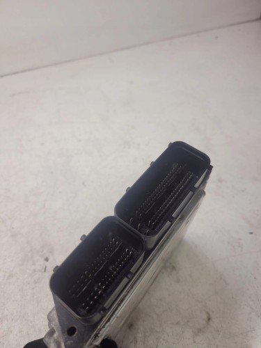STEROWNIK SILNIKA AUDI A3 8P VW 1,8 TFS 8P7907115H
