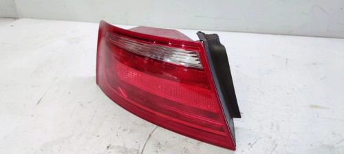 LAMPA LEWY TYŁ Z BŁOTNIKA AUDI A5 8T COUPE 8T0945095