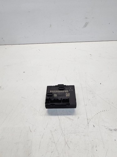 MODUŁ STEROWNIK DRZWI AUDI A3 8V 5Q0959595A