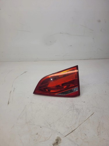 LAMPA PRAWY TYŁ W KLAPE AUDI A4 B8 SEDA 8K5945094
