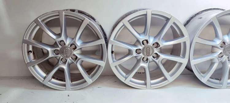 FELGA FELGI KOMPLET AUDI A4 A5 Q5 A6 8J R18 ET39 8R0601025C