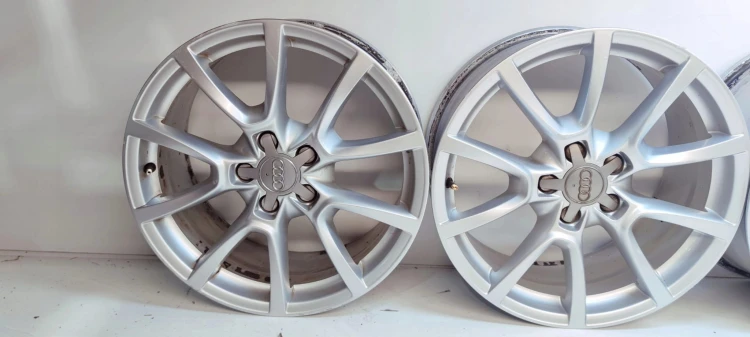 FELGA FELGI KOMPLET AUDI A4 A5 Q5 A6 8J R18 ET39 8R0601025C