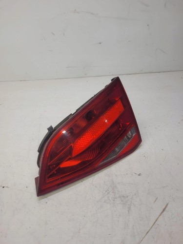 LAMPA PRAWY TYŁ W KLAPE AUDI A4 B8 SEDA 8K5945094