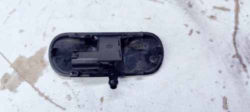 DYSZA SPRYSKIWACZA PRAWA AUDI A7 4G8955988