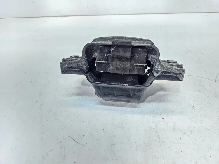 ŁAPA PODUSZKA SKRZYNI BIEGÓW AUDI TT 2.0 TFSI VW SEAT SKODA 1K0199555