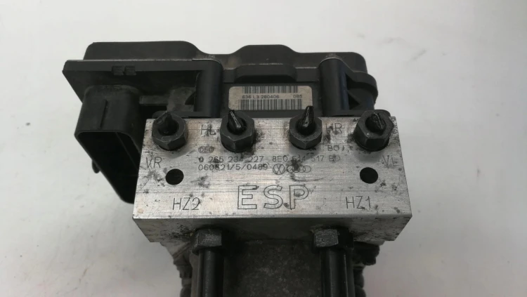 POMPA ABS ESP AUDI RS4 B7 8E0910517G 8E0614517BD