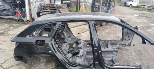 ĆWIARTKA DACH POSZYCIE DACHU AUDI A4 B9 AVANT KOMBI LY9T