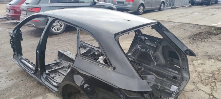 ĆWIARTKA DACH POSZYCIE DACHU AUDI A4 B9 AVANT KOMBI LY9T