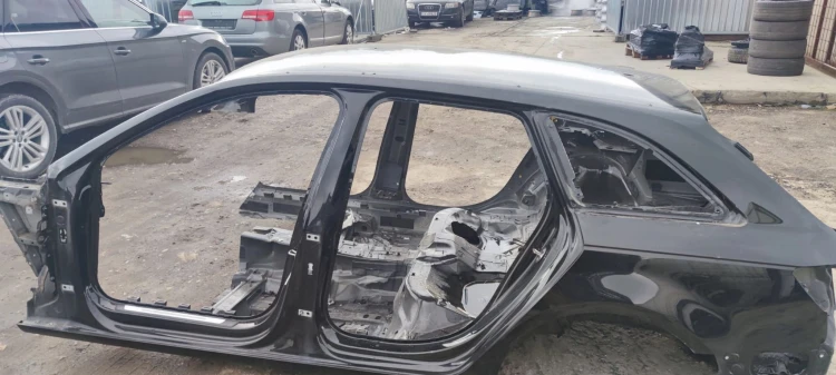 ĆWIARTKA DACH POSZYCIE DACHU AUDI A4 B9 AVANT KOMBI LY9T