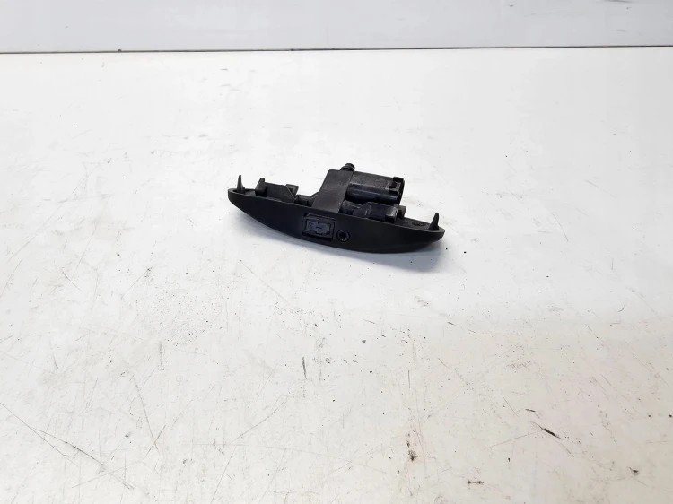 DYSZA SPRYSKIWACZA PRAWA AUDI A1 8X LIFT 8X0955988E