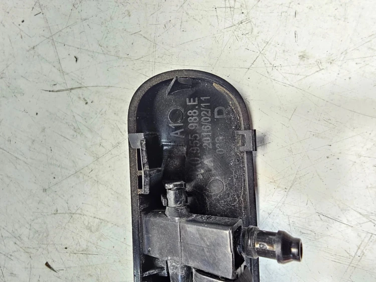 DYSZA SPRYSKIWACZA PRAWA AUDI A1 8X LIFT 8X0955988E