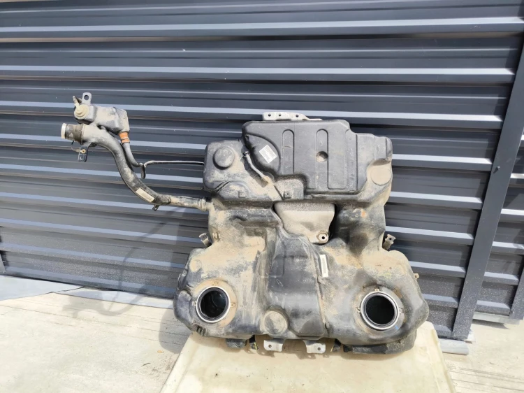 BAK ZBIORNIK PALIWA AUDI A6 C6 4F0201021DL QUATTRO DIESEL