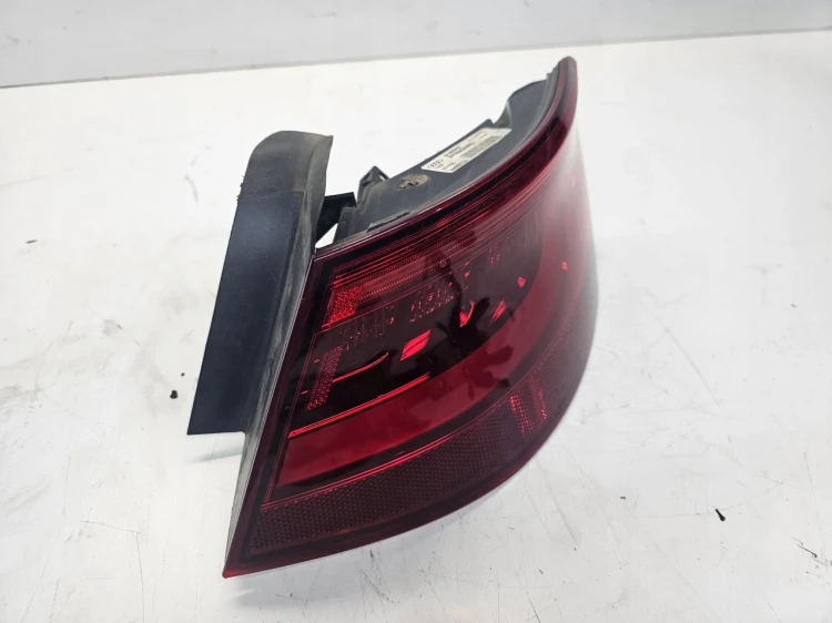 LAMPA PRAWY TYŁ AUDI A3 8V 3 DRZWI 8V3945096D LED