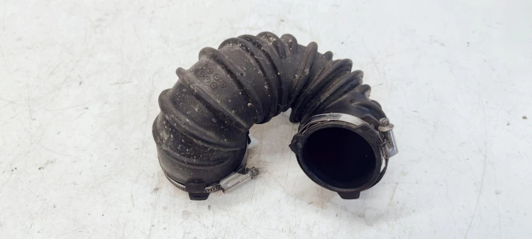 WĄŻ RURA POWIETRZA AUDI A6 C6 2.0 TFSI 06D129627H