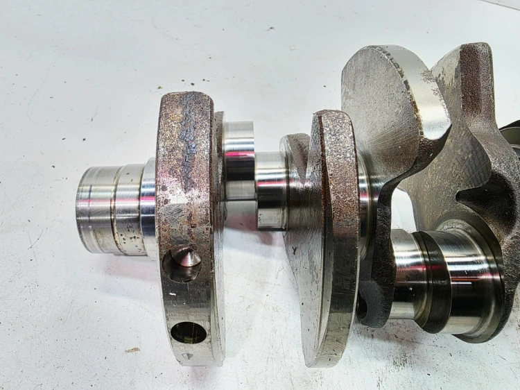 WAŁ KORBOWY AUDI A4 A5 A6 C7 A7 Q7 3.0 TFSI CRE 06E101AK FR R6ED 2/26