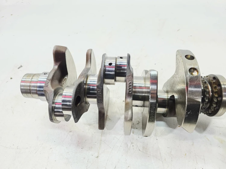 WAŁ KORBOWY AUDI A4 A5 A6 C7 A7 Q7 3.0 TFSI CRE 06E101AK FR R6ED 2/26