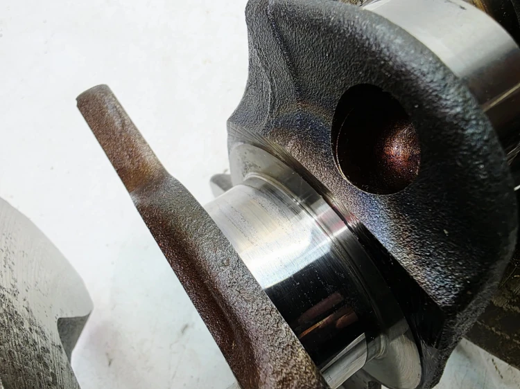 WAŁ KORBOWY AUDI A4 A5 A6 C7 A7 Q7 3.0 TFSI CRE 06E101AK FR R6ED 2/26