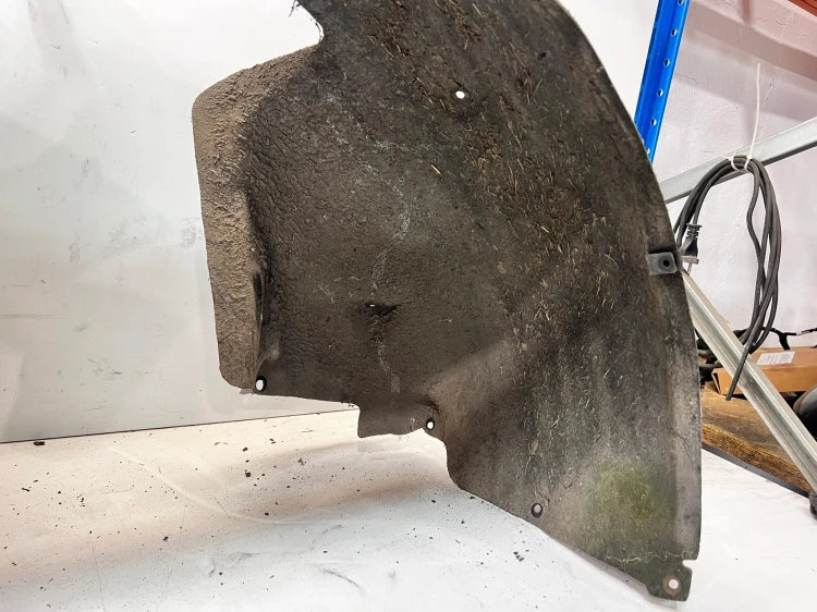 NADKOLE PRAWY PRZÓD AUDI TT 8J 8J0821172B