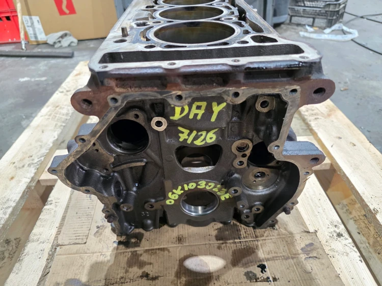 BLOK SILNIKA AUDI A4 B9 A5 Q5 FY 2.0 TFSI DAY 06K103023E 7/26