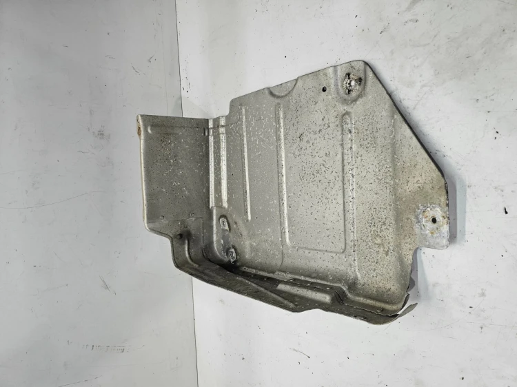 OSŁONA TERMICZNA AUDI A3 8P R32 QUATTRO 1K0825701E