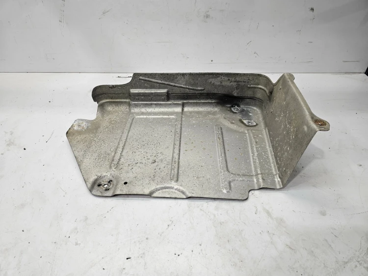 OSŁONA TERMICZNA AUDI A3 8P R32 QUATTRO 1K0825701E