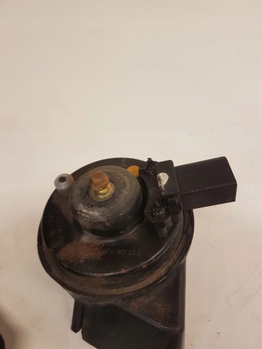 KLAKSON SYGNAŁ AUDI A6 C6 4F0951223